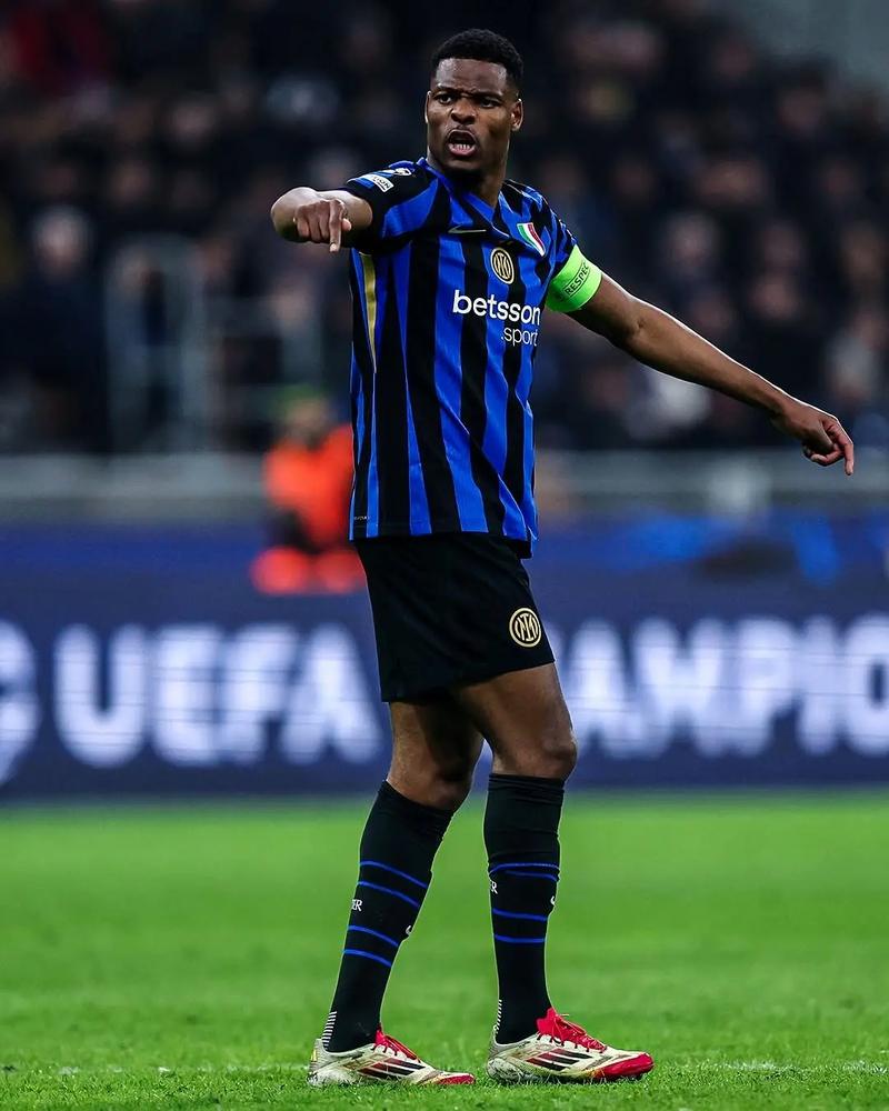 如何打破詹姆斯连续上双记录？杜兰特连续打满大约12个赛季