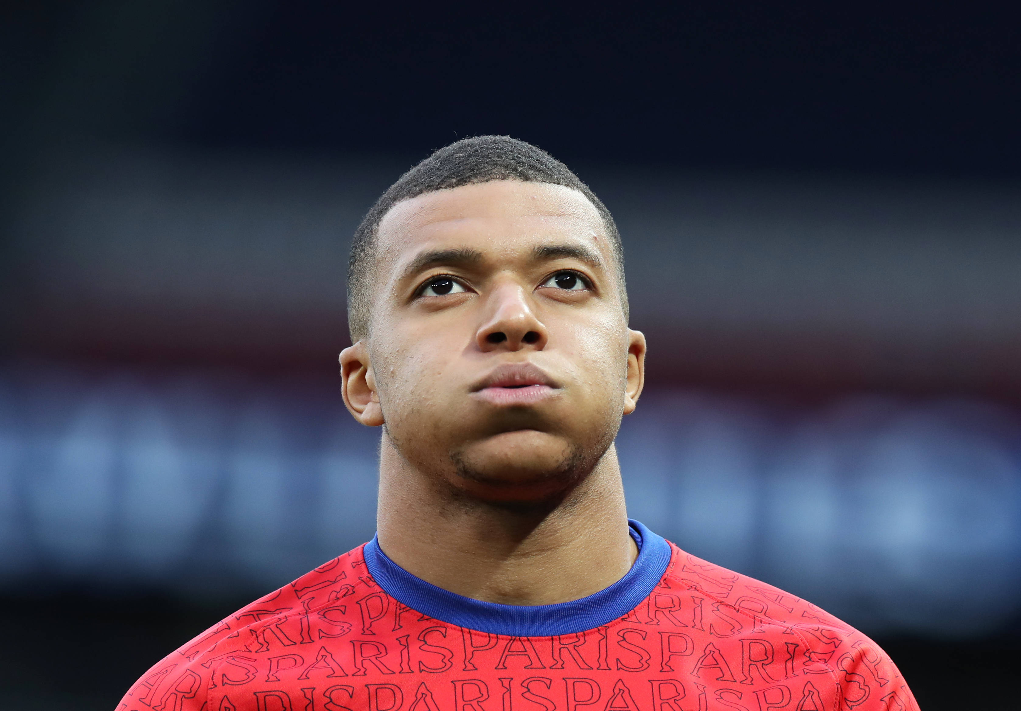 赫内斯：孔帕尼有两三个优点，他只谈论足球不给记者提供素材（赫内斯：孔帕尼有几项长处，只谈足球不给媒体谈资）